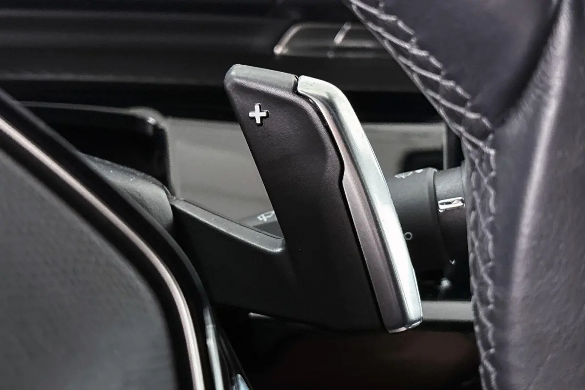 1.6 HYbrid 225 Allure Stoelverwaring Elektrische Achterklep Adaptieve Cruise Control