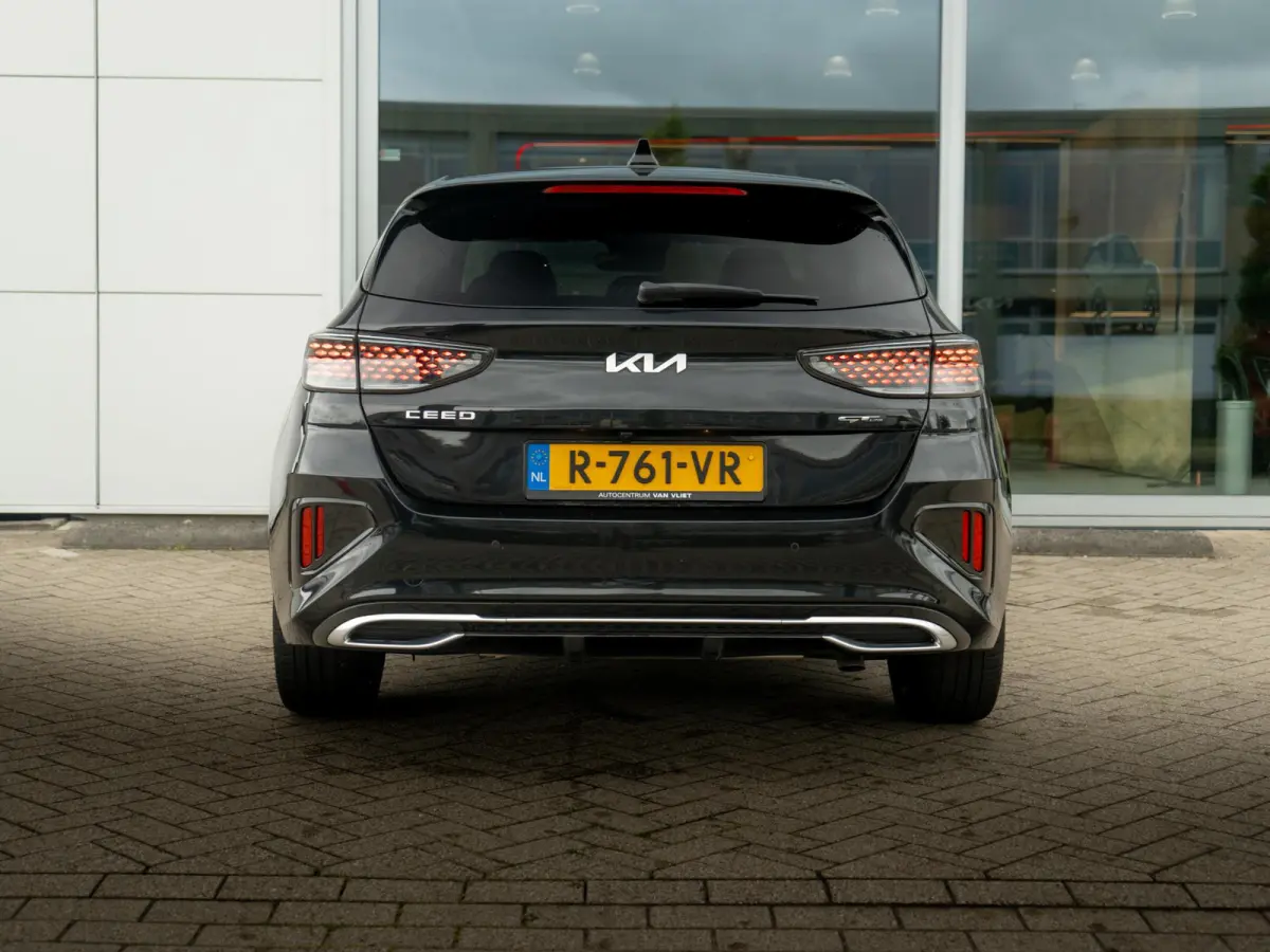 1.5 T-GDi GT-PlusLine | Schuifkantel dak | JBL | Stoel en stuurverwarming |