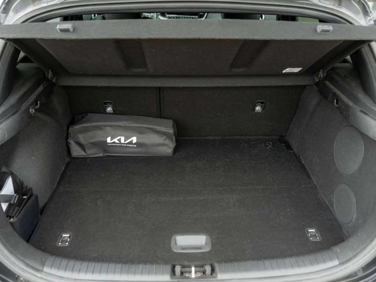 1.5 T-GDi GT-PlusLine | Schuifkantel dak | JBL | Stoel en stuurverwarming |