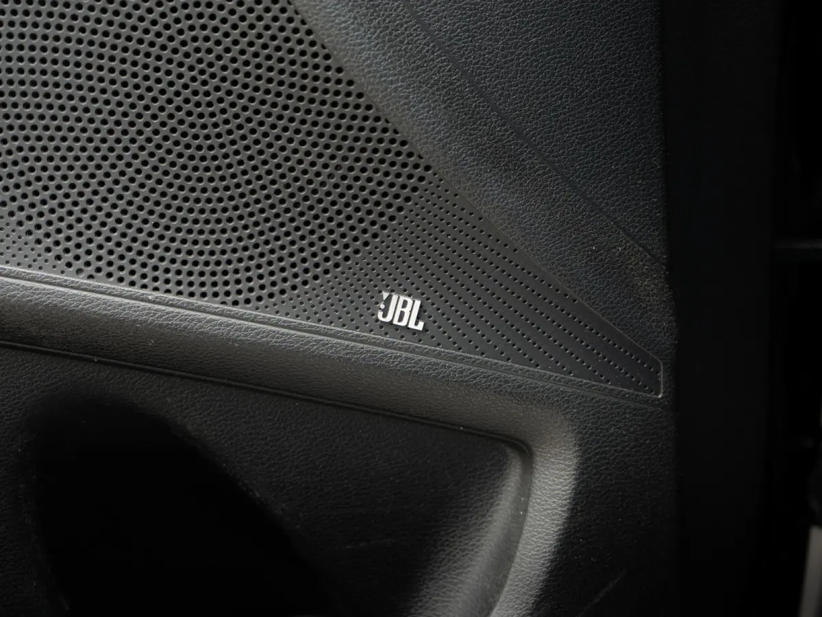 1.5 T-GDi GT-PlusLine | Schuifkantel dak | JBL | Stoel en stuurverwarming |