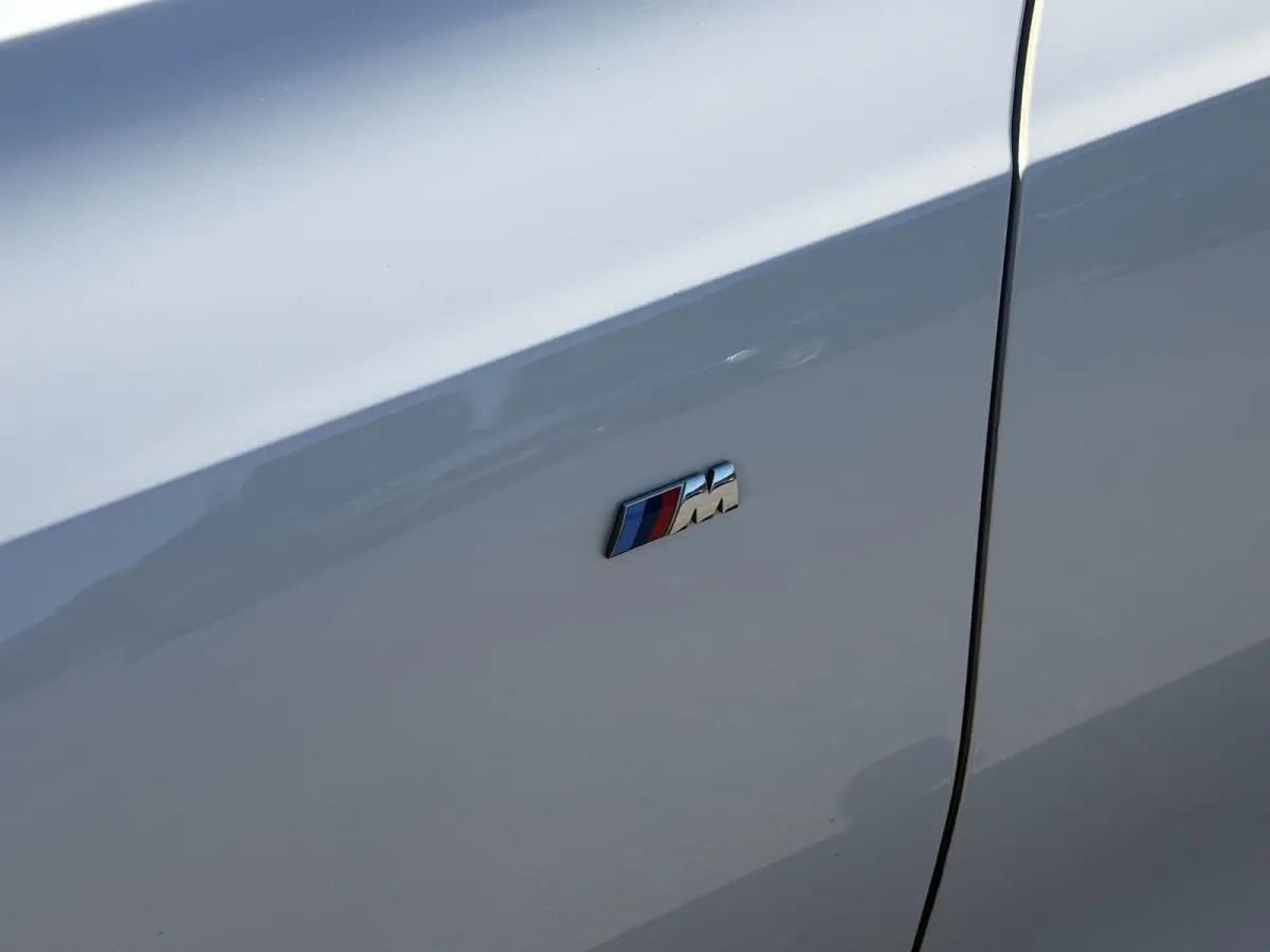 330i High Executive M-Sport | Navigatie | Climate Control | Stoelverwarming | Parkeersensoren |