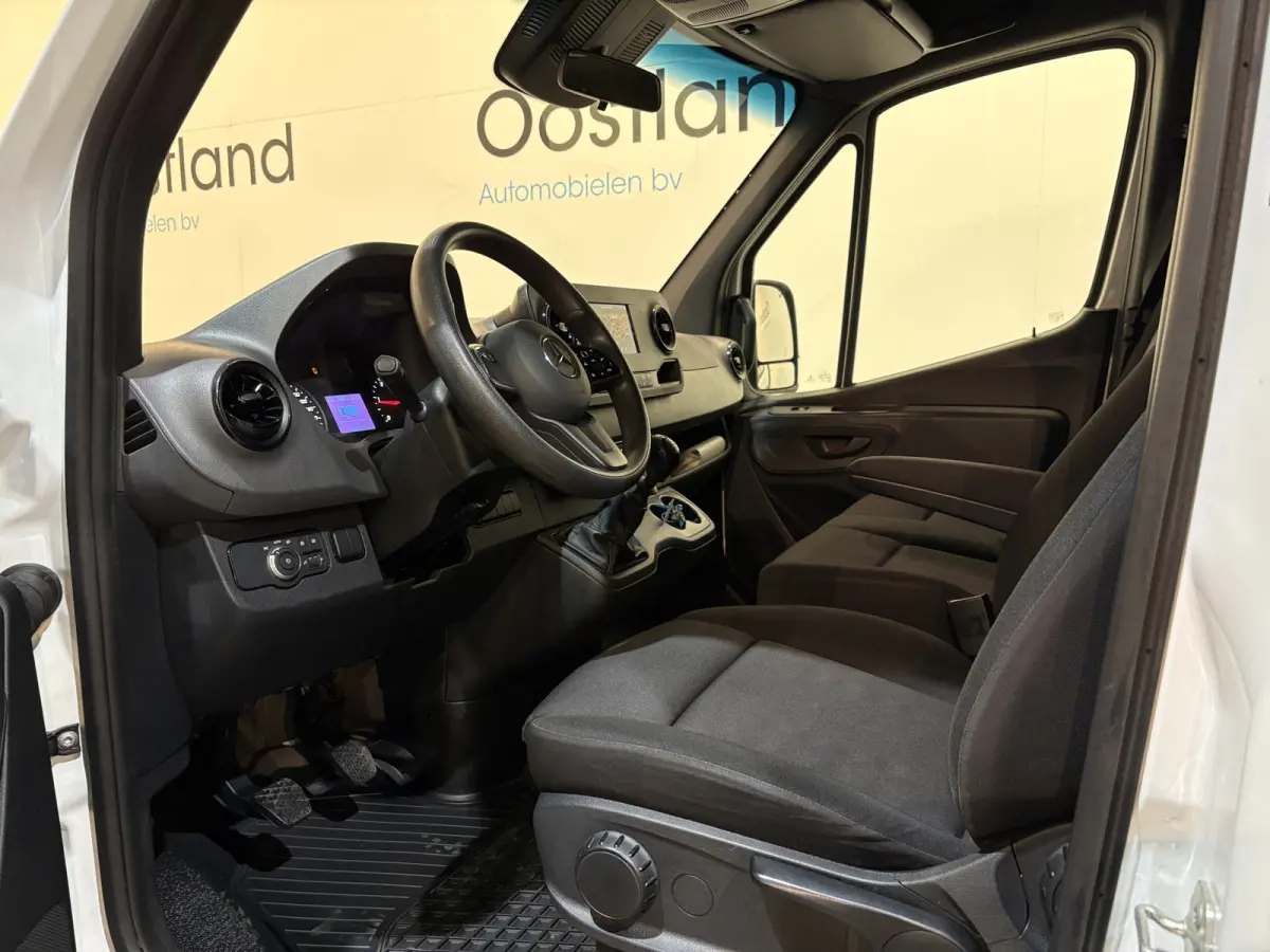317 CDI L3 Open Laadbak / Trekhaak 3.500 KG / Airco / Mbux / Navigatie / 42.800 KM !!