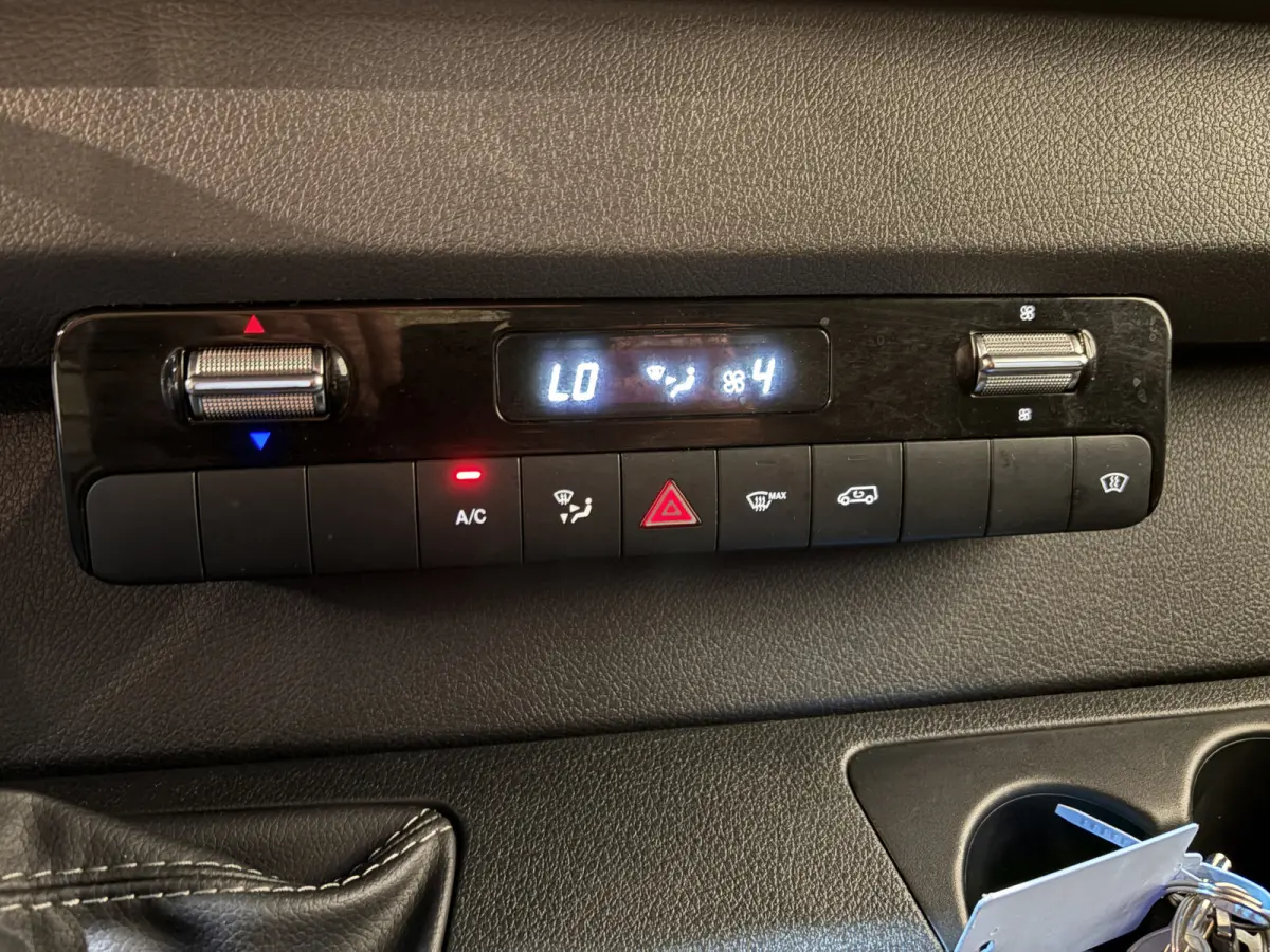 317 CDI L3 Open Laadbak / Trekhaak 3.500 KG / Airco / Mbux / Navigatie / 42.800 KM !!