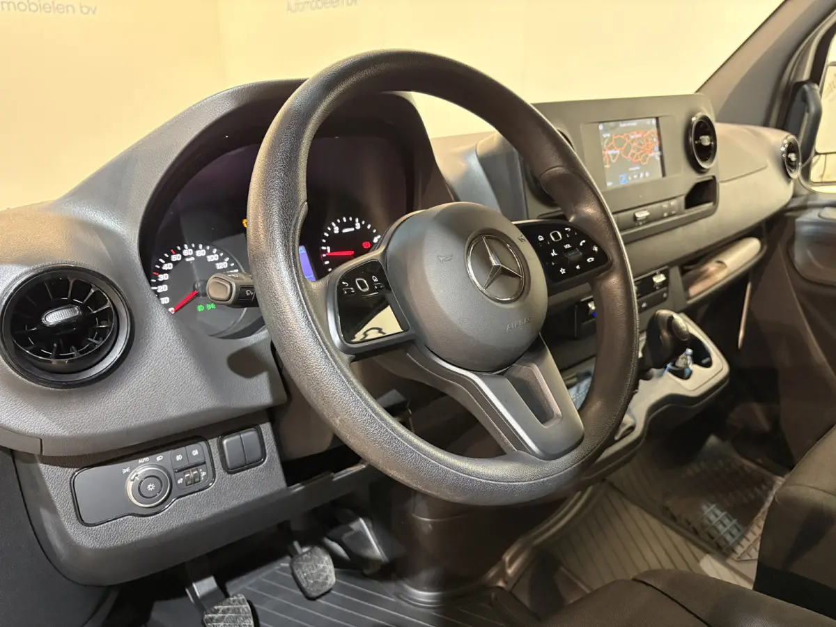 317 CDI L3 Open Laadbak / Trekhaak 3.500 KG / Airco / Mbux / Navigatie / 42.800 KM !!