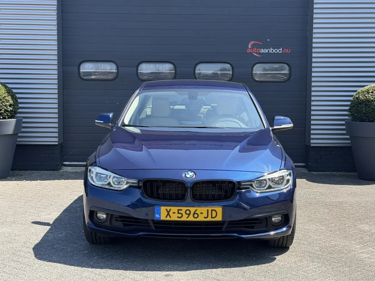 330e High Executive SOH 91,3% | Navigatie | Lederen Bekleding | 19 Inch Lichtmetalen Velgen | Cruise Control |