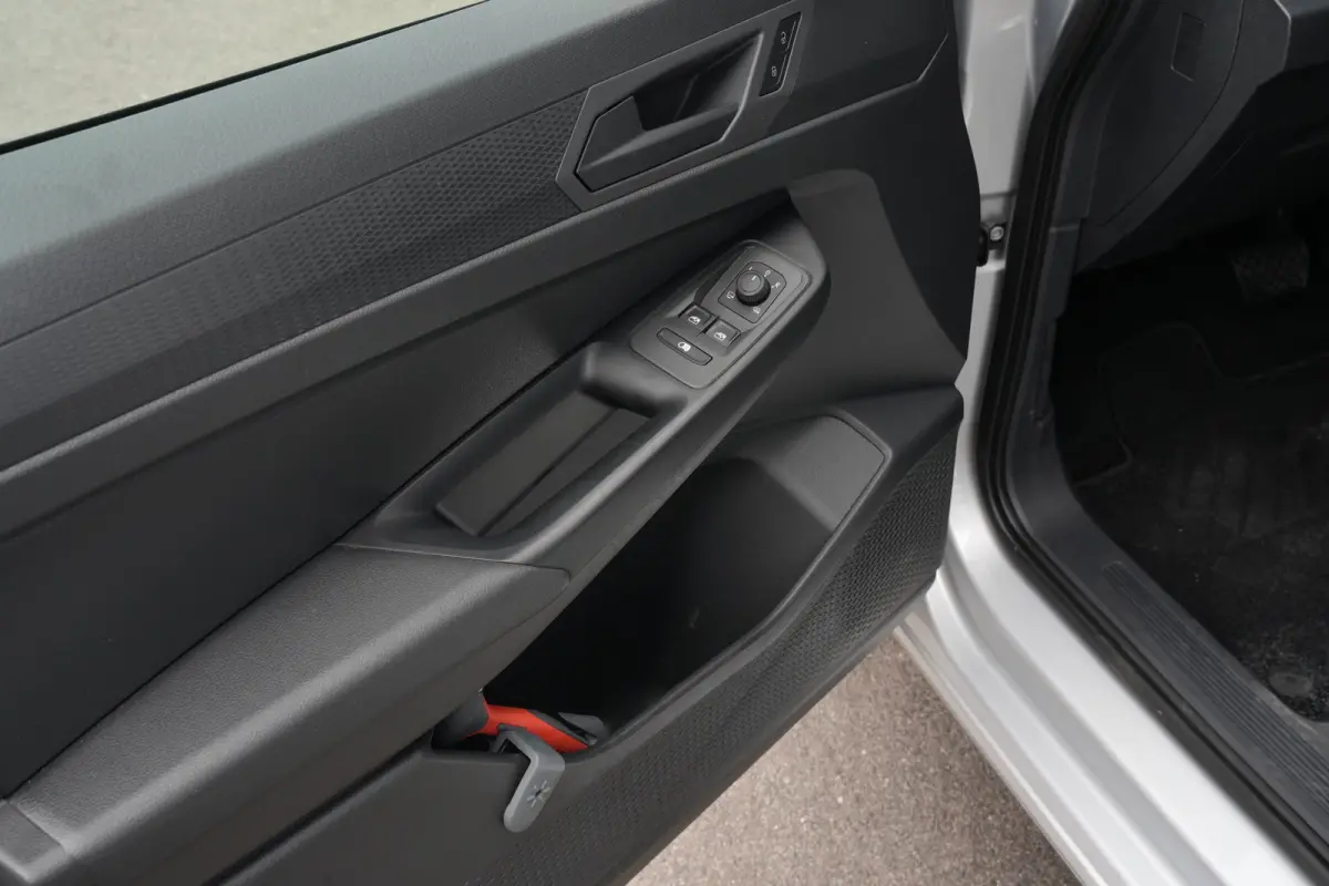 2.0 TDi Automaat 122 PK | Alarm klasse 1(startblokkering) | Anti Blokkeer Systeem | Bestuurdersairbag