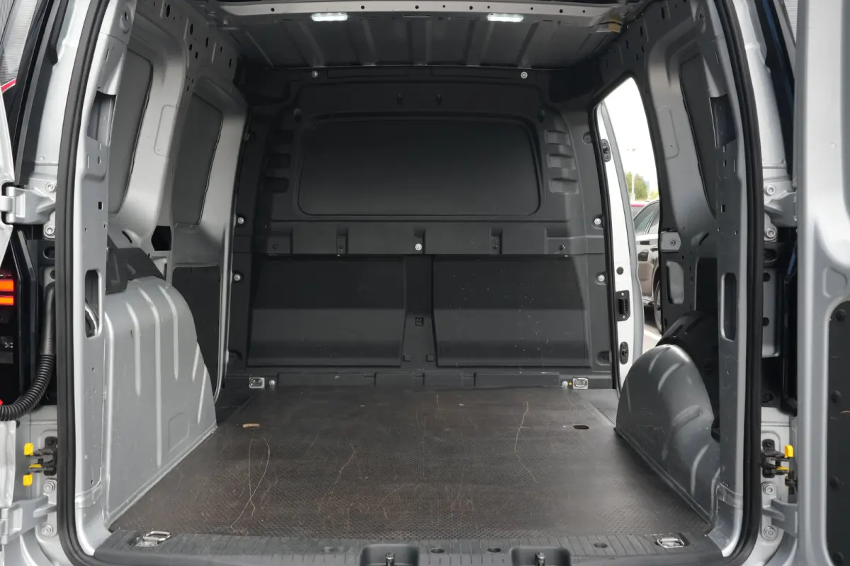 2.0 TDi Automaat 122 PK | Alarm klasse 1(startblokkering) | Anti Blokkeer Systeem | Bestuurdersairbag