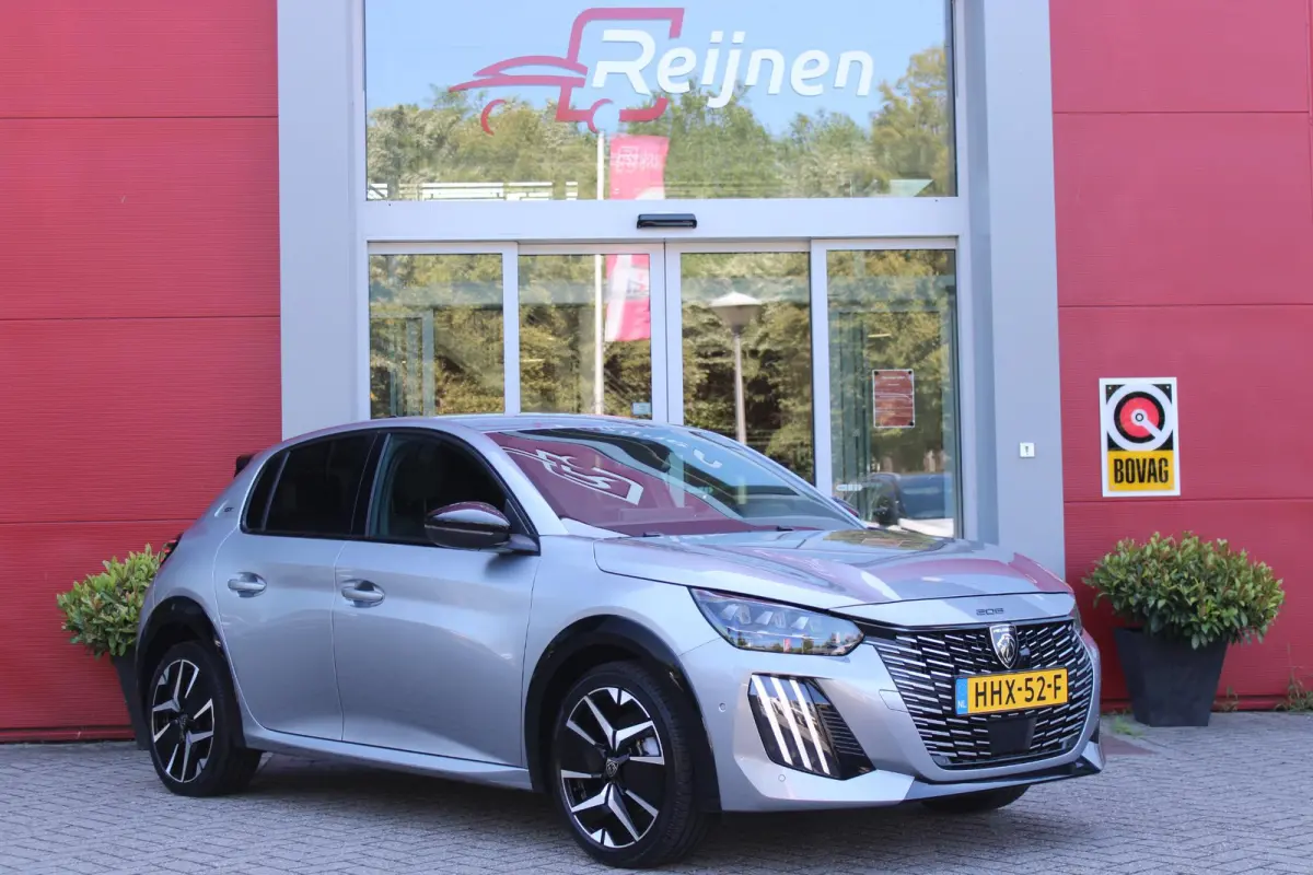 1.2 Hybrid 145PK AUTOMAAT GT | CAMERA VOOR + ACHTER | NAVIGATIE | DRAADLOZE APPLE CARPLAY/ANDROID AUTO | FULL LED KOPLAMPEN | LICHTMETALEN VELGEN 17" | DODEHOEK DETECTIE | DRAADLOZE TELEFOON