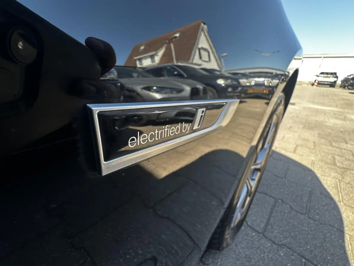 330e Shadow Line SOH 96,4%