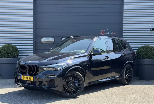 xDrive45e High Executive M-Sport | Luchtvering | 22 Inch Lichtmetalen Velgen | Head-Up Display | Elektrische Trekhaak |