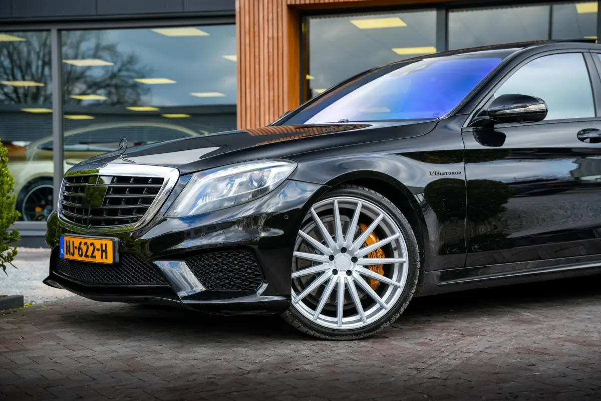 AMG 63 4Matic Lang Mercedes-Benz S-klasse 63 AMG 4Matic Lang Panodak Burmester Keyless 360cam 22''LM