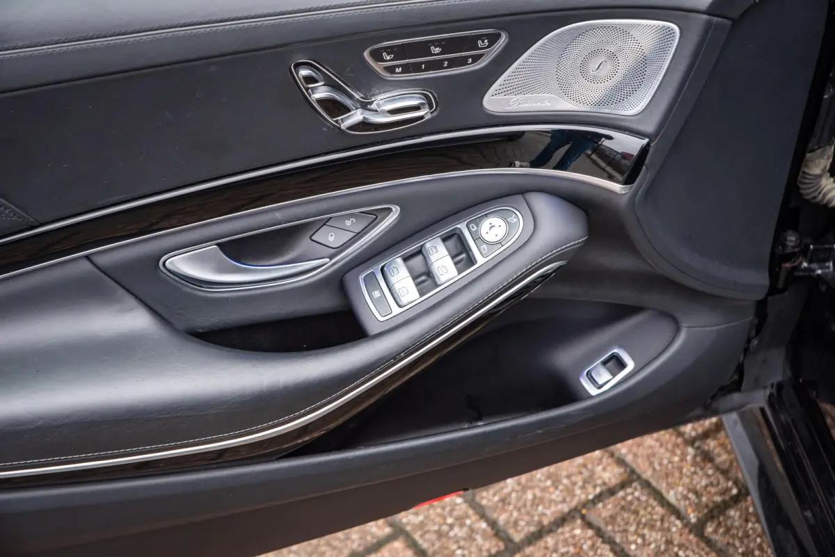 AMG 63 4Matic Lang Mercedes-Benz S-klasse 63 AMG 4Matic Lang Panodak Burmester Keyless 360cam 22''LM
