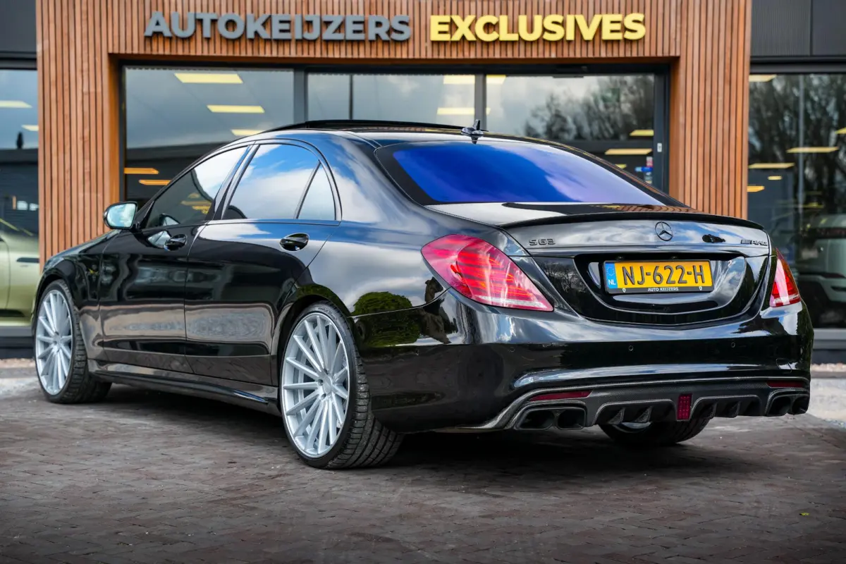 AMG 63 4Matic Lang Mercedes-Benz S-klasse 63 AMG 4Matic Lang Panodak Burmester Keyless 360cam 22''LM