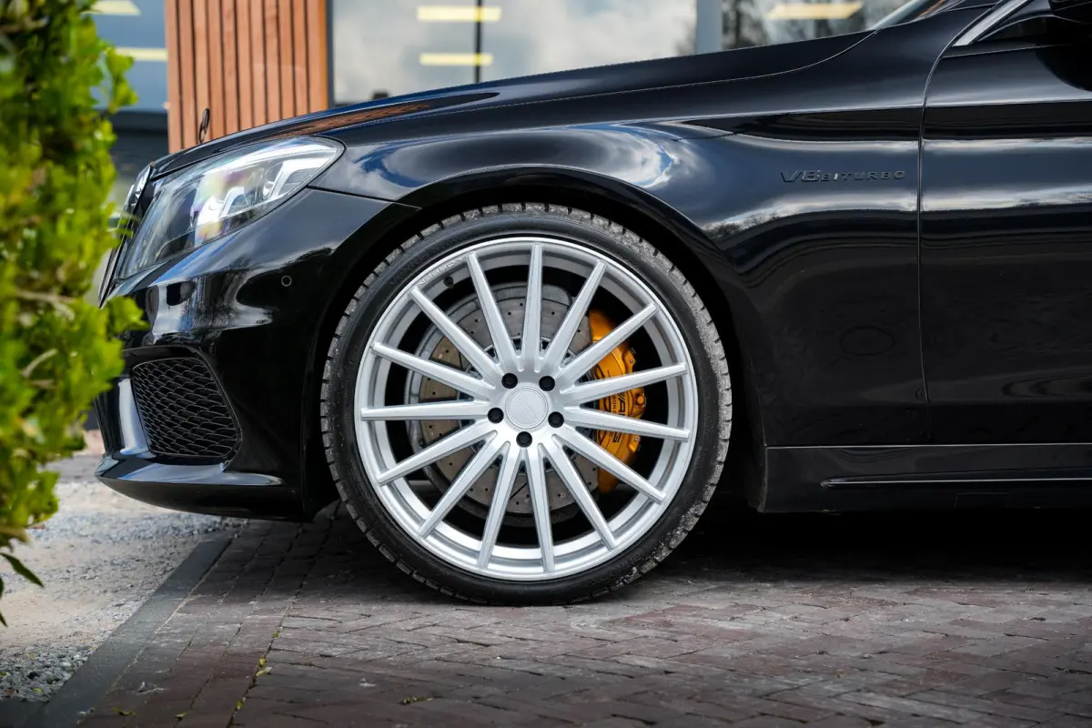 AMG 63 4Matic Lang Mercedes-Benz S-klasse 63 AMG 4Matic Lang Panodak Burmester Keyless 360cam 22''LM