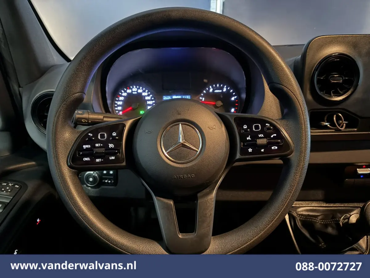 316 CDI 164pk L3H2 Euro6 Airco | Camera | Navigatie | Apple Carplay | Chauffeursstoel Cruisecontrol, Android Auto, Stoelverwarming, 270Graden Achterdeuren, Parkeersensoren, Bijrijdersbank