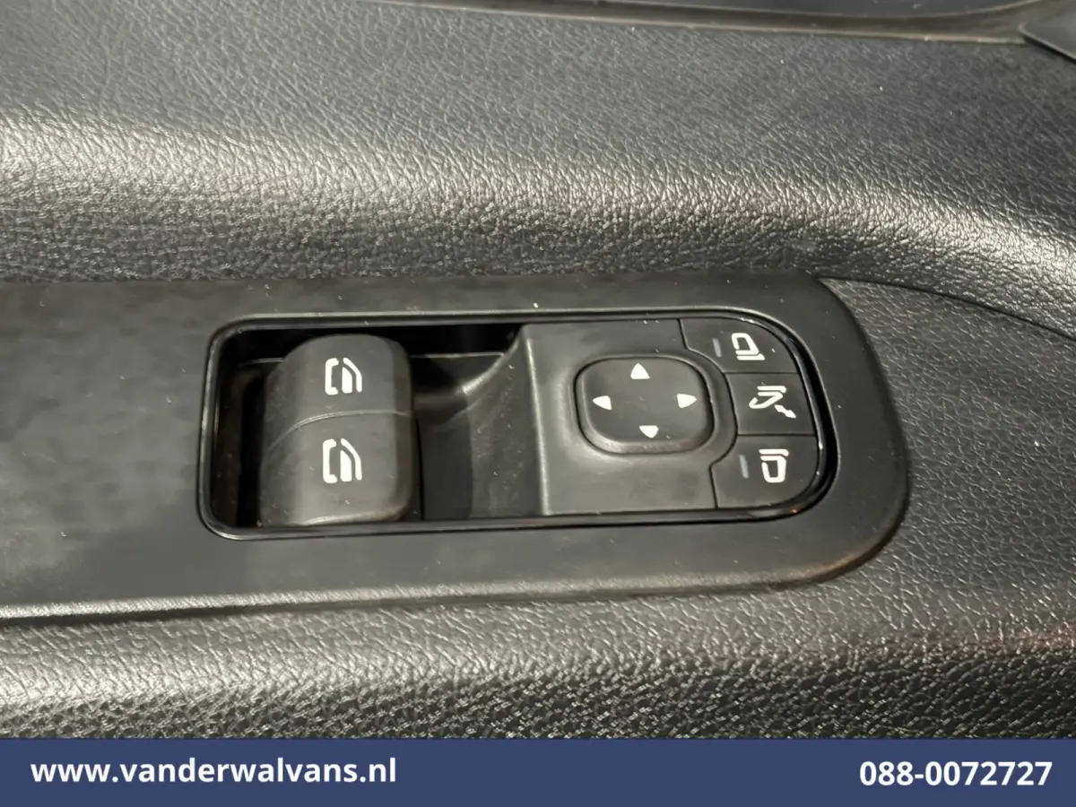 316 CDI 164pk L3H2 Euro6 Airco | Camera | Navigatie | Apple Carplay | Chauffeursstoel Cruisecontrol, Android Auto, Stoelverwarming, 270Graden Achterdeuren, Parkeersensoren, Bijrijdersbank