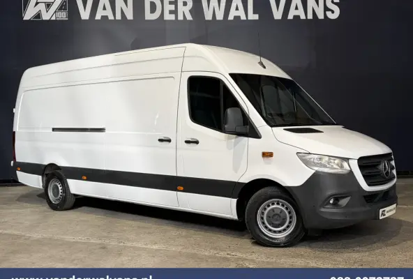 316 CDI 164pk L3H2 Euro6 Airco | Camera | Navigatie | Apple Carplay | Chauffeursstoel Cruisecontrol, Android Auto, Stoelverwarming, 270Graden Achterdeuren, Parkeersensoren, Bijrijdersbank