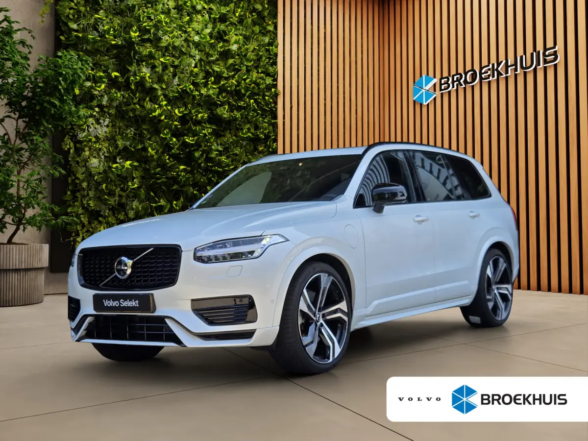 2.0 T8 Recharge AWD Ultimate Dark | Trekhaak | Luchtvering | Bowers&Wilkins | HUD | 360 Cam | Pano