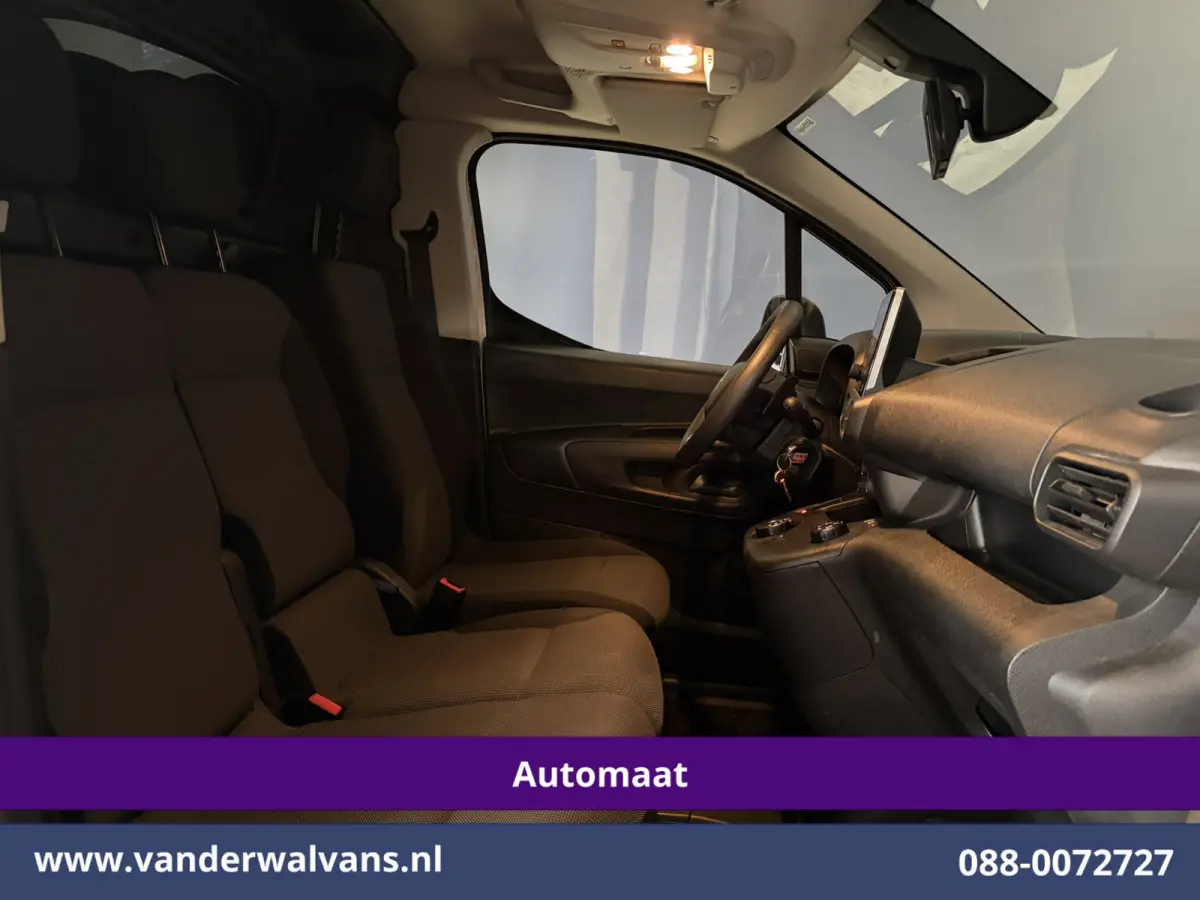 1.2 PureTech 130pk Automaat Benzine L1H1 Euro6 Airco | 3-Zits | Camera | Apple Carplay Cruisecontrol, Android Auto, Dakdragers, Parkeersensoren