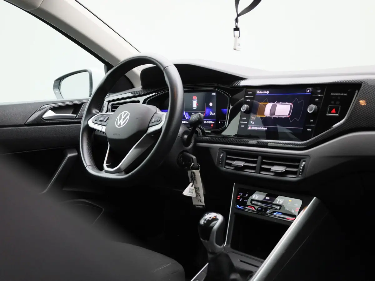 1.0 TSI Life Business 95 PK| Origineel Nederlands | 1e Eigenaar | Navigatie | Stoelverwarming | Climatronic | Parkeersensoren | Digitale Cockpit