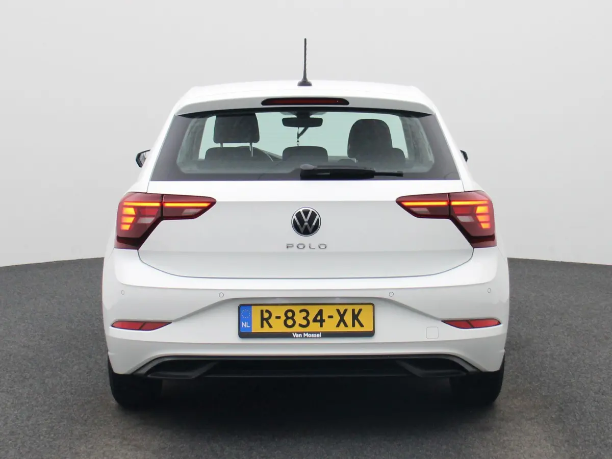 1.0 TSI Life Business 95 PK| Origineel Nederlands | 1e Eigenaar | Navigatie | Stoelverwarming | Climatronic | Parkeersensoren | Digitale Cockpit