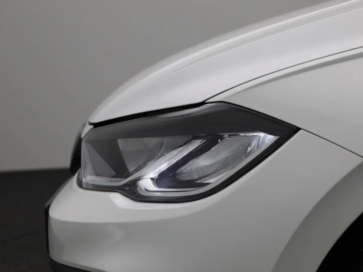 1.0 TSI Life Business 95 PK| Origineel Nederlands | 1e Eigenaar | Navigatie | Stoelverwarming | Climatronic | Parkeersensoren | Digitale Cockpit