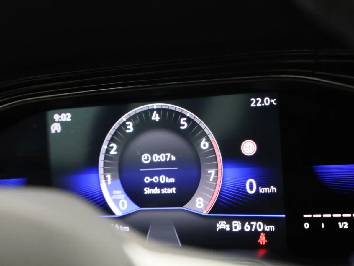 1.0 TSI Life Business 95 PK| Origineel Nederlands | 1e Eigenaar | Navigatie | Stoelverwarming | Climatronic | Parkeersensoren | Digitale Cockpit