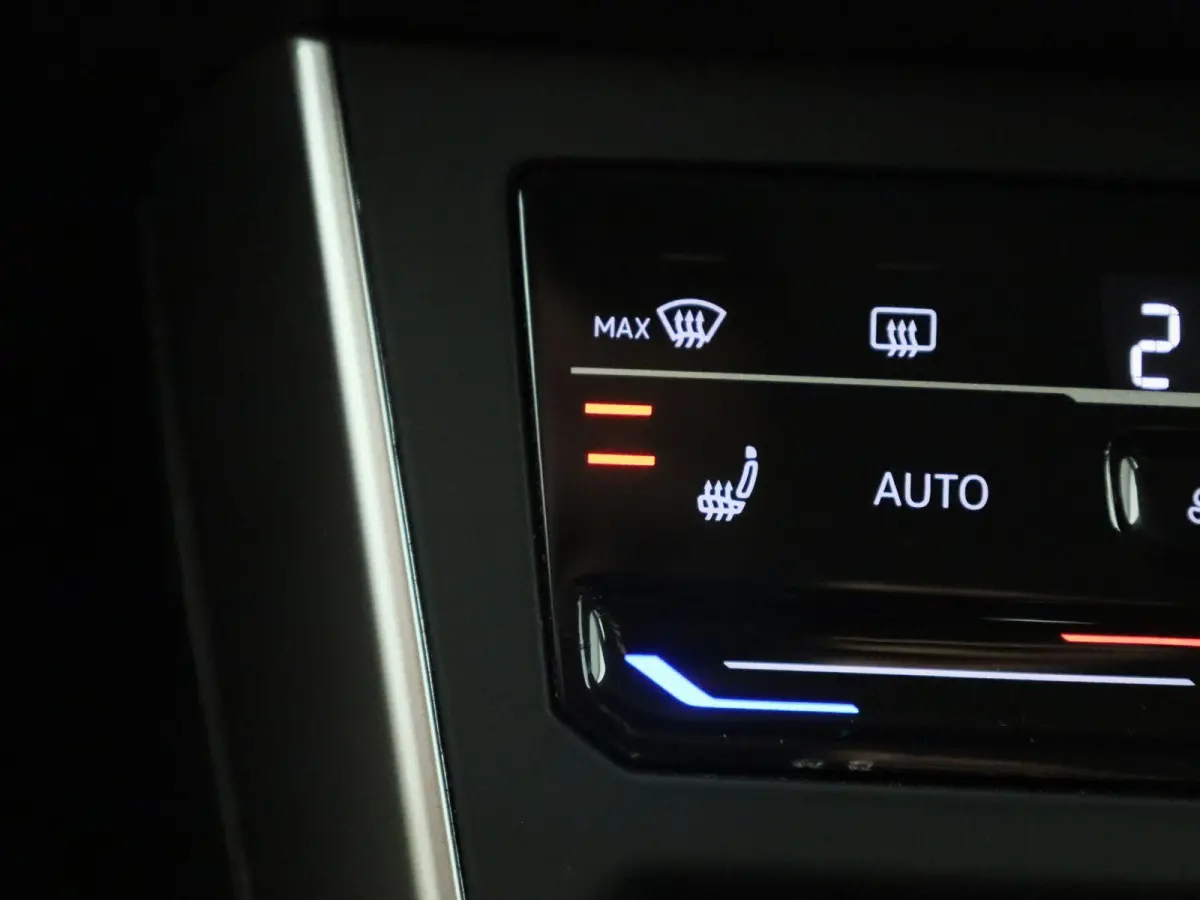 1.0 TSI Life Business 95 PK| Origineel Nederlands | 1e Eigenaar | Navigatie | Stoelverwarming | Climatronic | Parkeersensoren | Digitale Cockpit