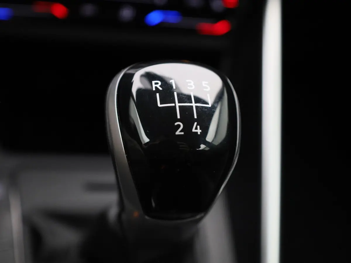 1.0 TSI Life Business 95 PK| Origineel Nederlands | 1e Eigenaar | Navigatie | Stoelverwarming | Climatronic | Parkeersensoren | Digitale Cockpit