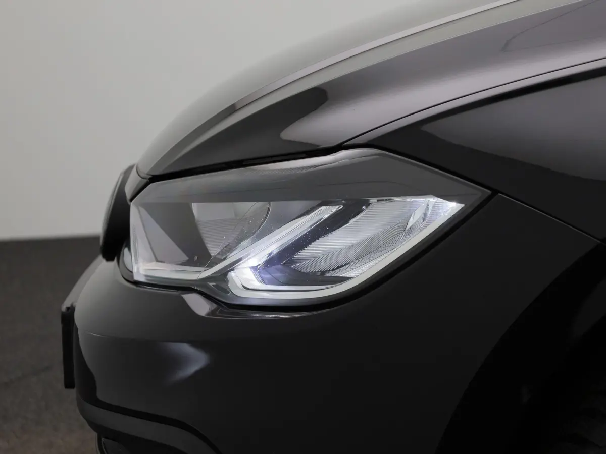 1.0 TSI Life Business 95 PK| Origineel Nederlands | 1e Eigenaar | Navigatie | Stoelverwarming | Climatronic | Parkeersensoren | Digitale Cockpit