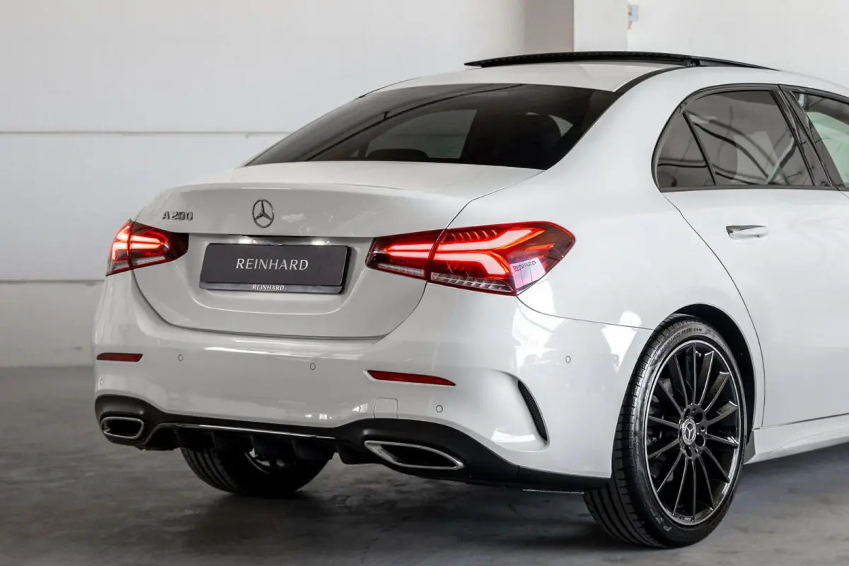 200 AMG Night / Burmester / Elektr. Stoelen / Camera's / 1e Eig. / Orig. NL / Dlr. ond.