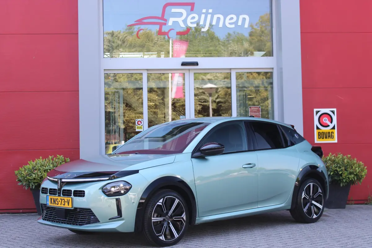 1.2 Hybrid 110PK AUTOMAAT LX | CAMERA VOOR + ACHTER | PARKEERSENSOREN VOOR + ACHTER | DRIVE PACK: ADAPTIVE CRUISE CONTROL/DODEHOEK DETECTIE/ELEKTRISCH INKLAPBARE BUITENSPIEGELS/SPROTIEF STUU
