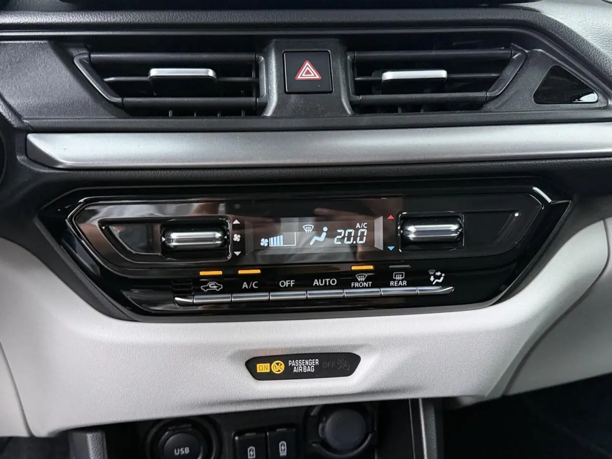 1.2 Style Smart Hybrid Automaat