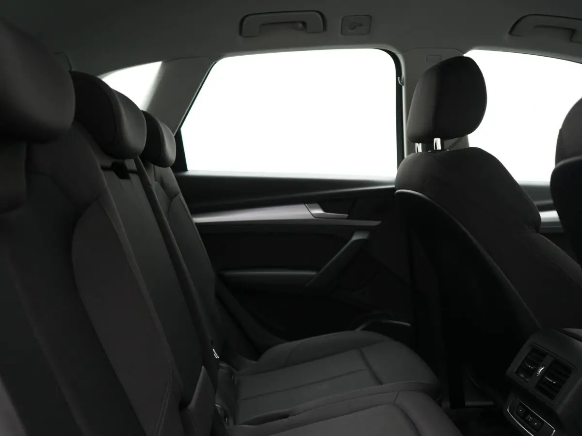 55 TFSI e S Line PHEV 367pk Dealer O.H. | Voorstoelen Verwarmd | Apple Carplay | Keyless Entry | Drive Select | Cruise Control | DAB | 18"L.M | Navigatie | Plug In Hybrid |