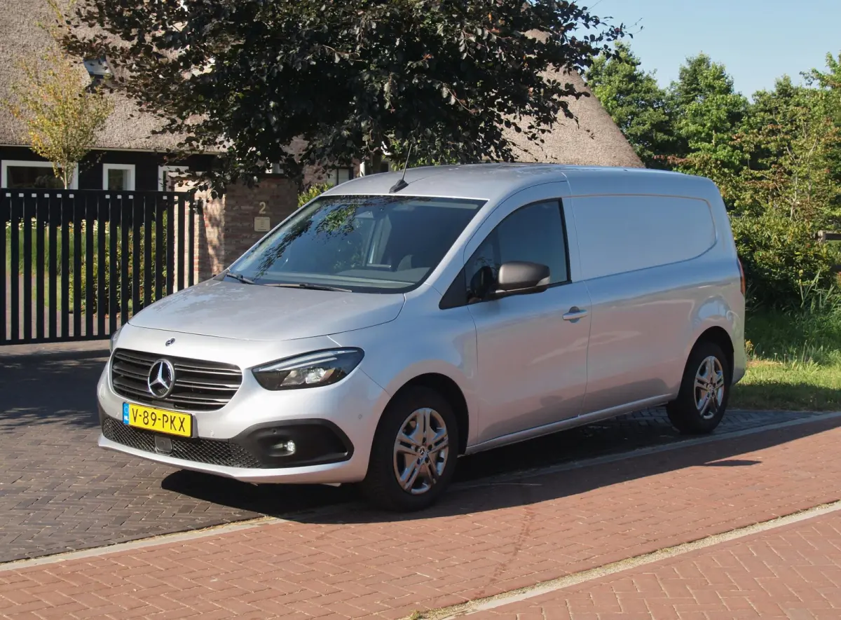 112 CDI L2 Pro | 3 persoons | Camera | Trekhaak | Automaat | Apple Carplay | Navi | Cruise Control |