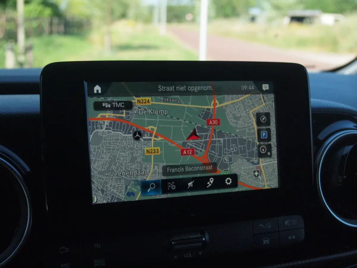 112 CDI L2 Pro | 3 persoons | Camera | Trekhaak | Automaat | Apple Carplay | Navi | Cruise Control |