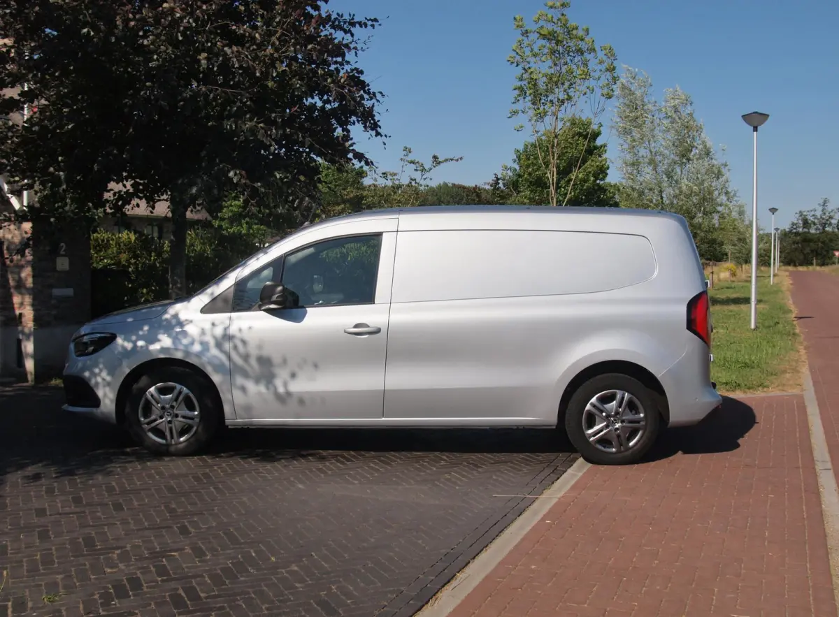 112 CDI L2 Pro | 3 persoons | Camera | Trekhaak | Automaat | Apple Carplay | Navi | Cruise Control |