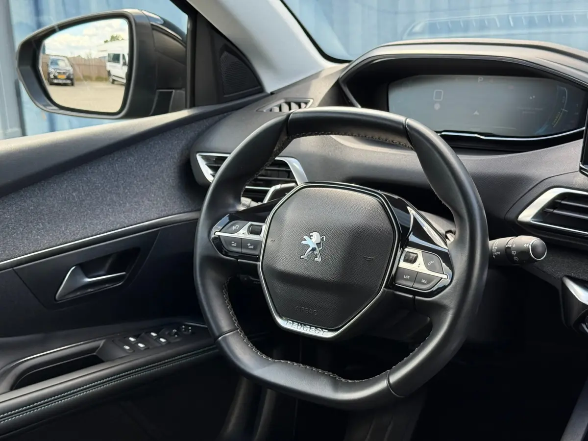 1.6 HYbrid 225 Allure Pack Business Trekhaak | Achteruitrijcamera | Keyless | Elektrische achterklep | Stoel verwarming | Apple carplay & Android auto | Navigatie