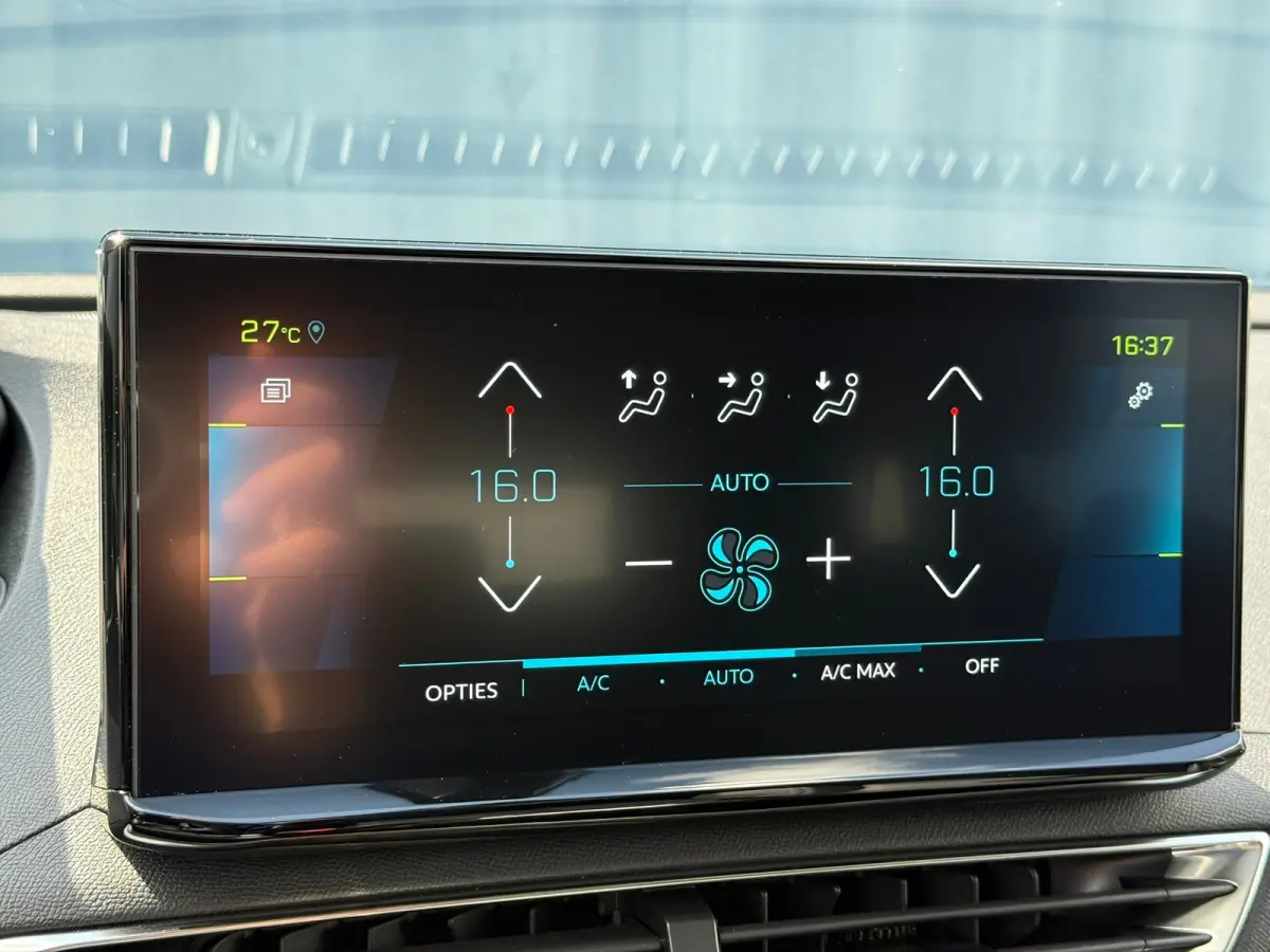 1.6 HYbrid 225 Allure Pack Business Trekhaak | Achteruitrijcamera | Keyless | Elektrische achterklep | Stoel verwarming | Apple carplay & Android auto | Navigatie