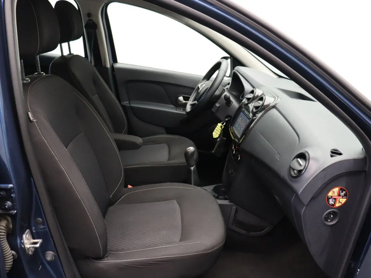 0.9 TCe SL Royaal | Dealer onderhouden | Achteruitrijcamera | Airco | Lichtmetalen velgen | Cruise control |