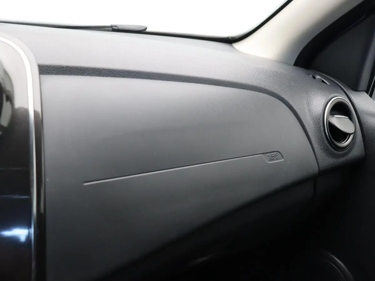 0.9 TCe SL Royaal | Dealer onderhouden | Achteruitrijcamera | Airco | Lichtmetalen velgen | Cruise control |