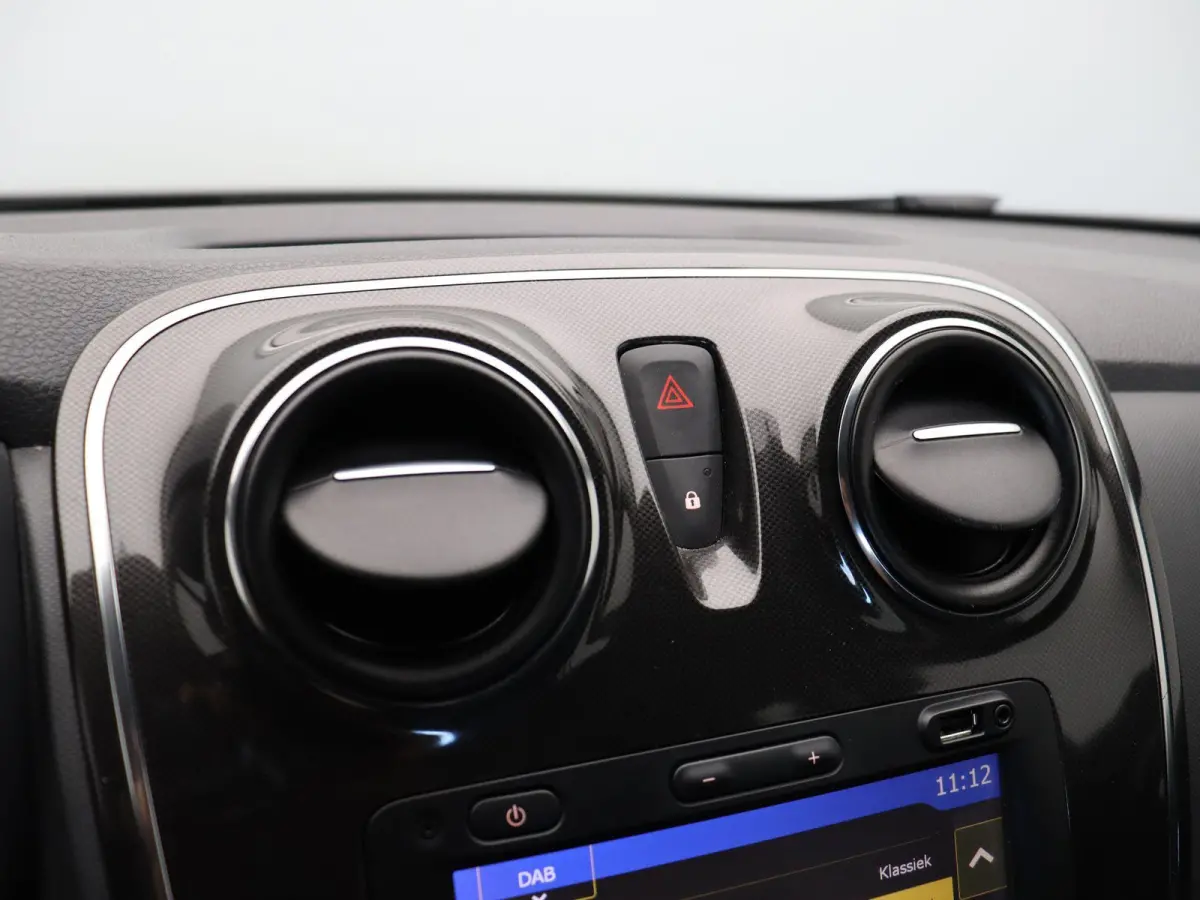 0.9 TCe SL Royaal | Dealer onderhouden | Achteruitrijcamera | Airco | Lichtmetalen velgen | Cruise control |