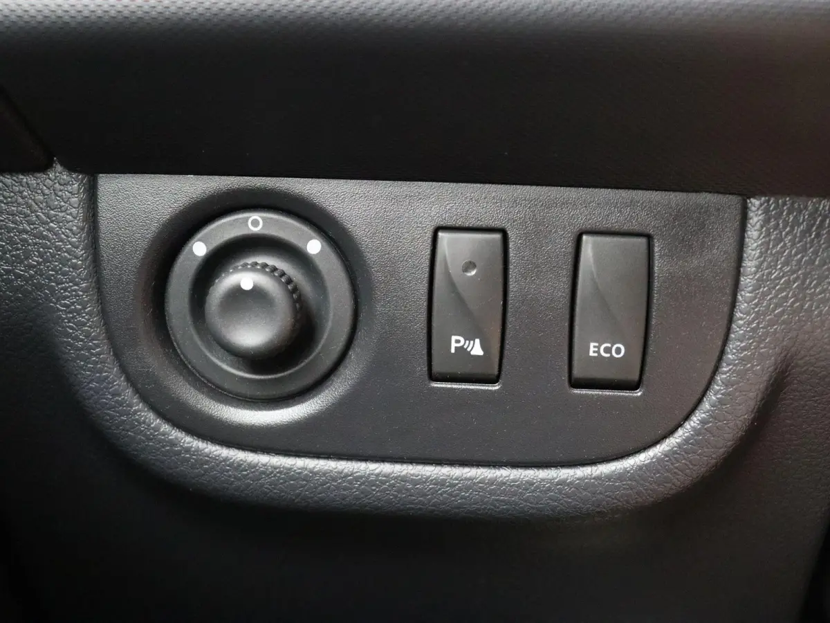 0.9 TCe SL Royaal | Dealer onderhouden | Achteruitrijcamera | Airco | Lichtmetalen velgen | Cruise control |