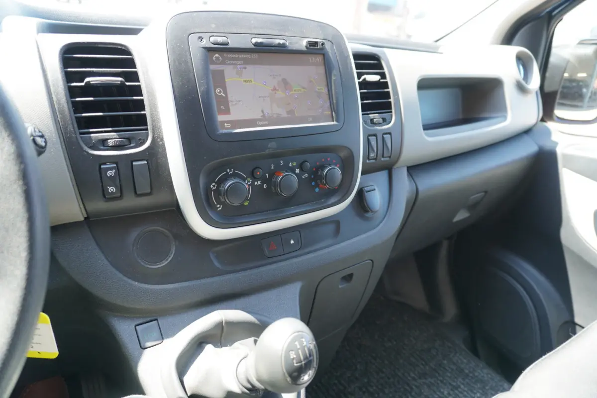 dCi 116PK T29 L2H1 Dubbelcabine Comfort nr. V178 | Airco | Cruise | Navi | Trekhaak