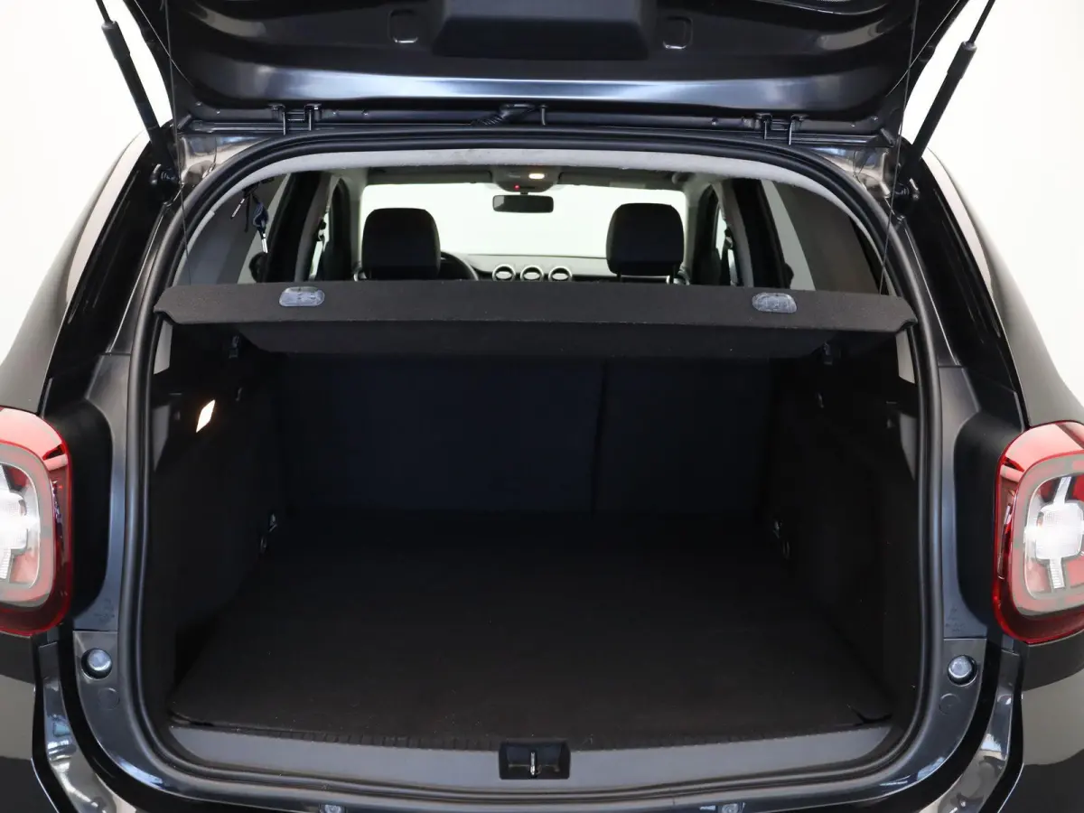 1.3 TCe 4x4 Prestige | Trekhaak 1500kg geremd | Lederen bekleding | Cimate control | Achteruitrijcamera | Dodehoek detectie |