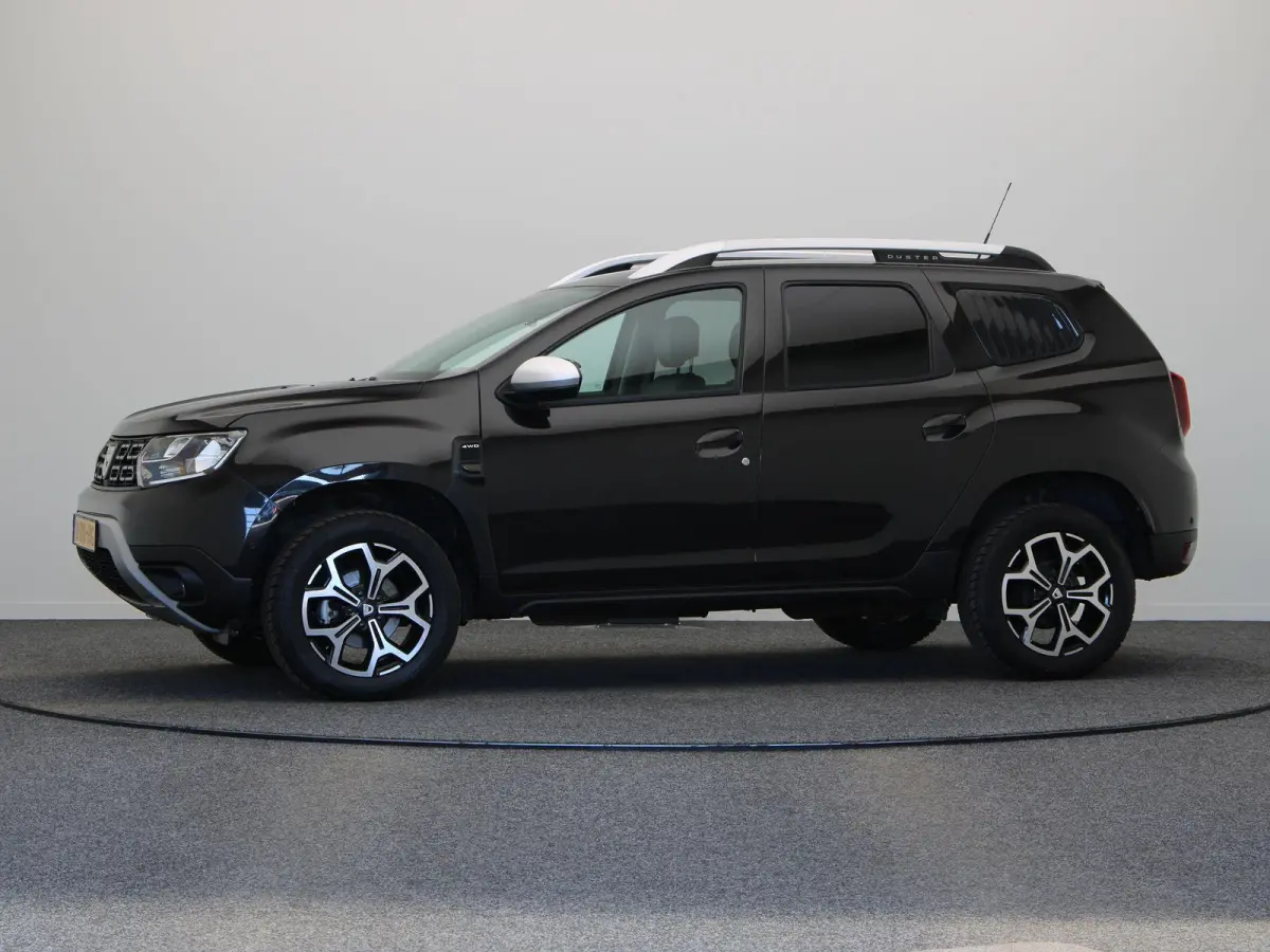 1.3 TCe 4x4 Prestige | Trekhaak 1500kg geremd | Lederen bekleding | Cimate control | Achteruitrijcamera | Dodehoek detectie |