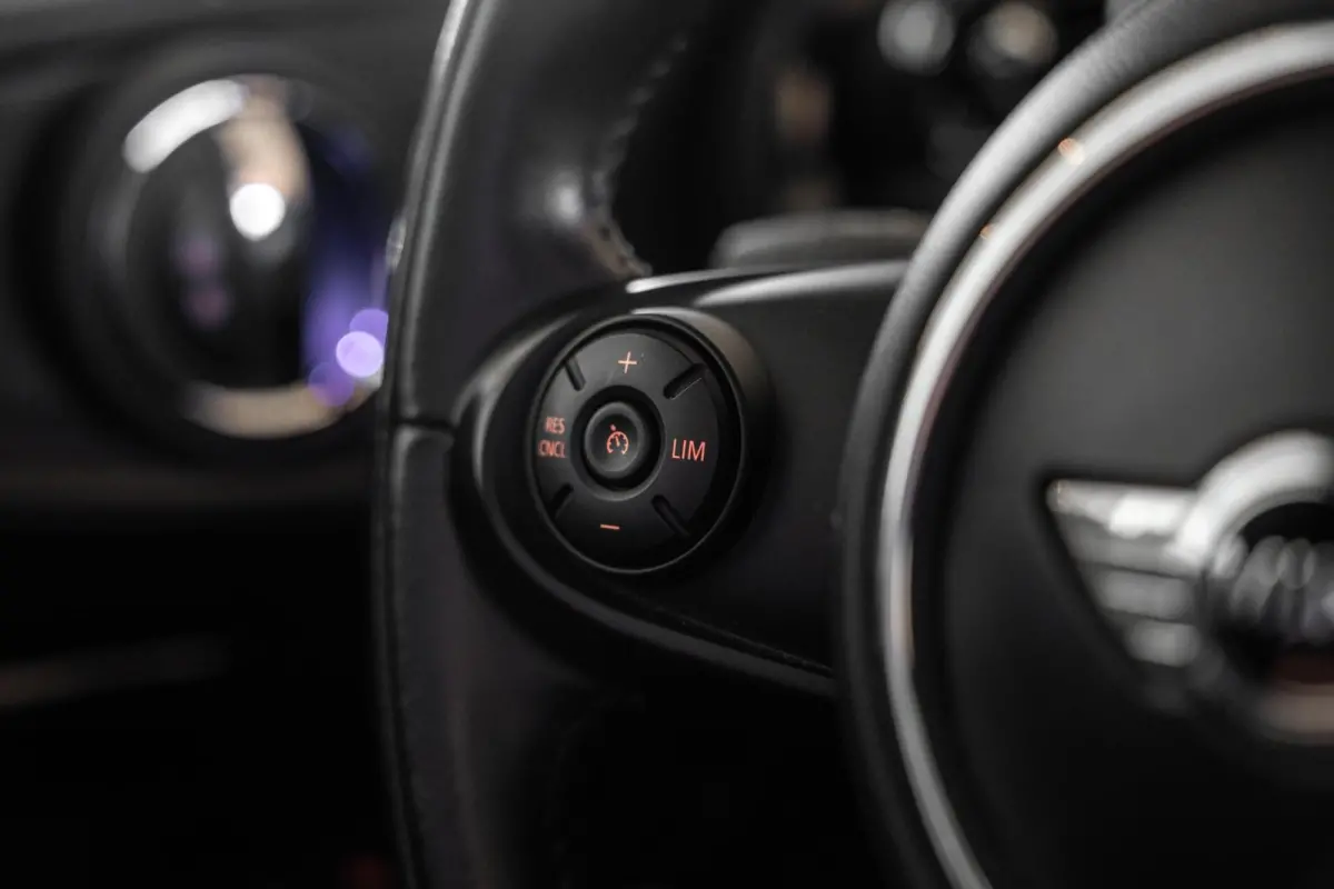 1.5 Cooper Chili Serious Business / Pano / Harman Kardon / Clima / Orig. NL