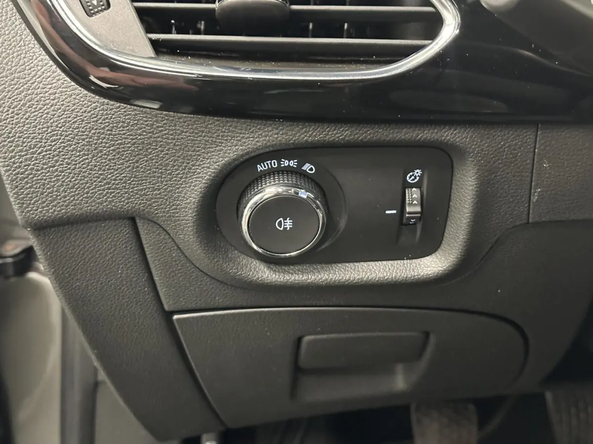 1.2 Elegance TREKHAAK CAMERA CLIMATE