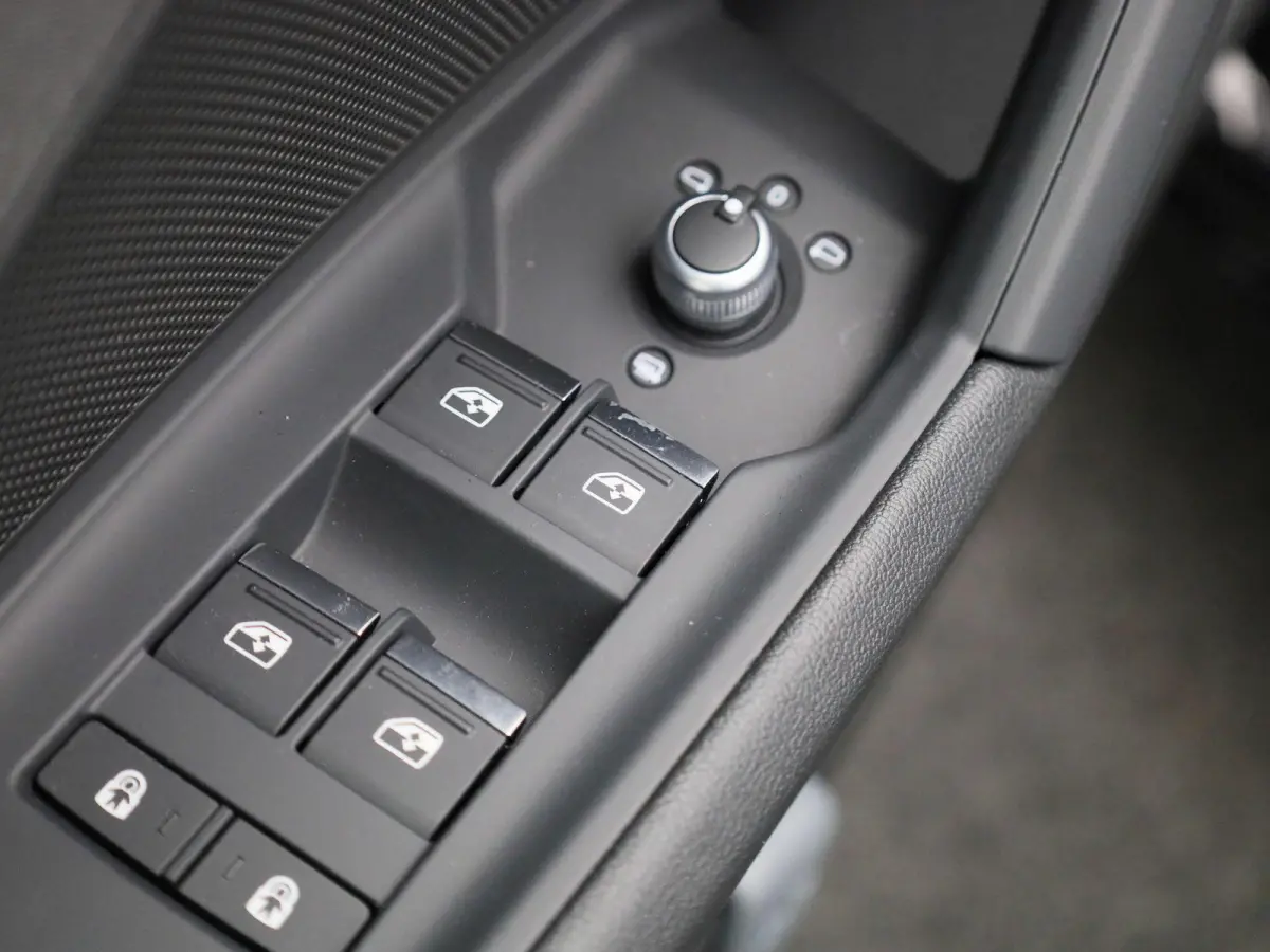 30 TFSI Advanced edition