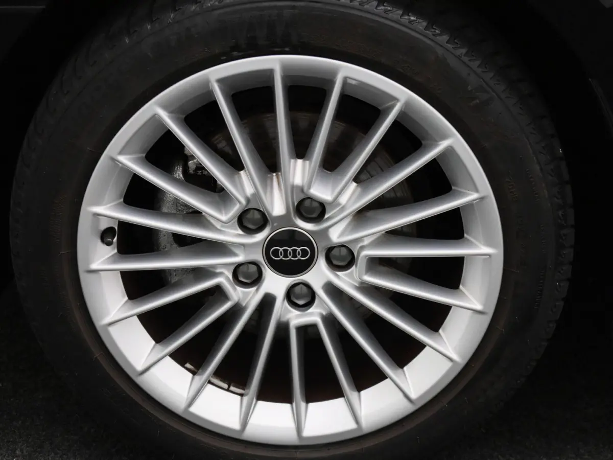 30 TFSI Advanced edition